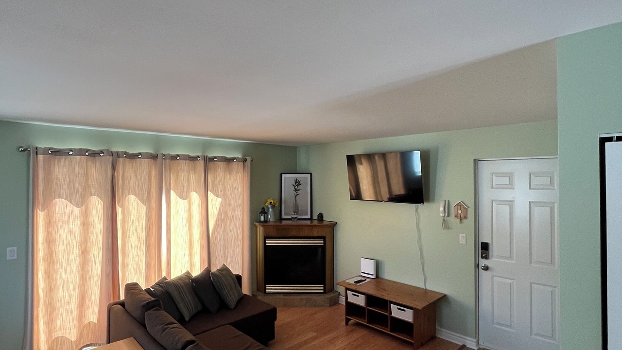 Photo of Livingroom in Mont Ste. Marie