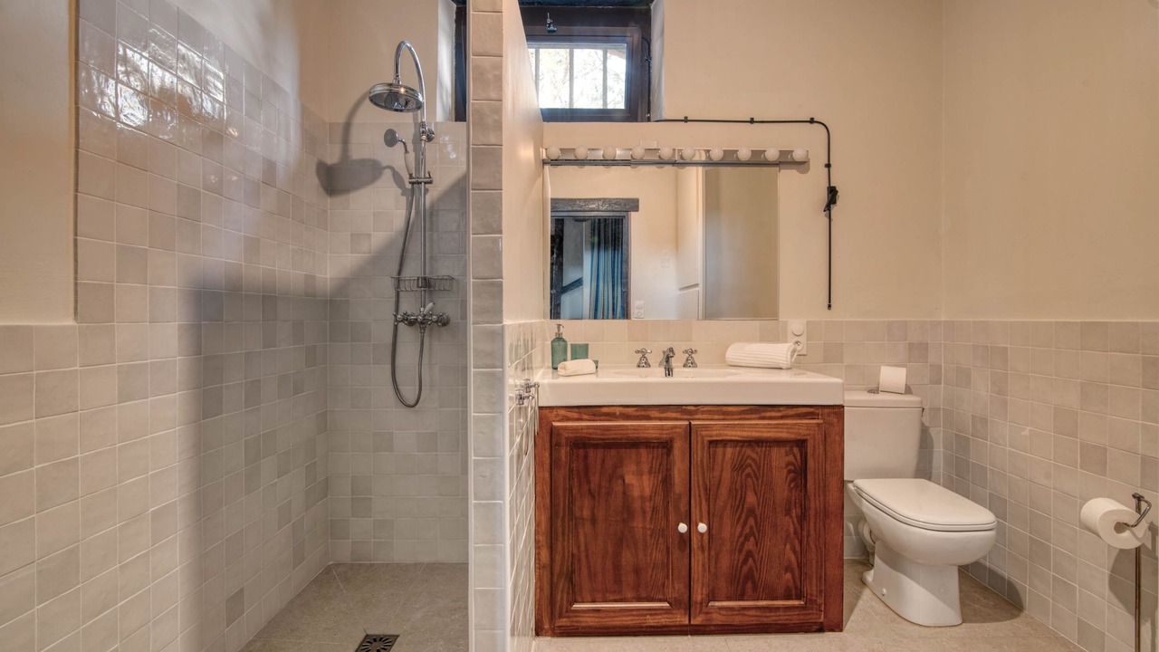 Photo of Bathroom in Belbeze-de-Lauragais