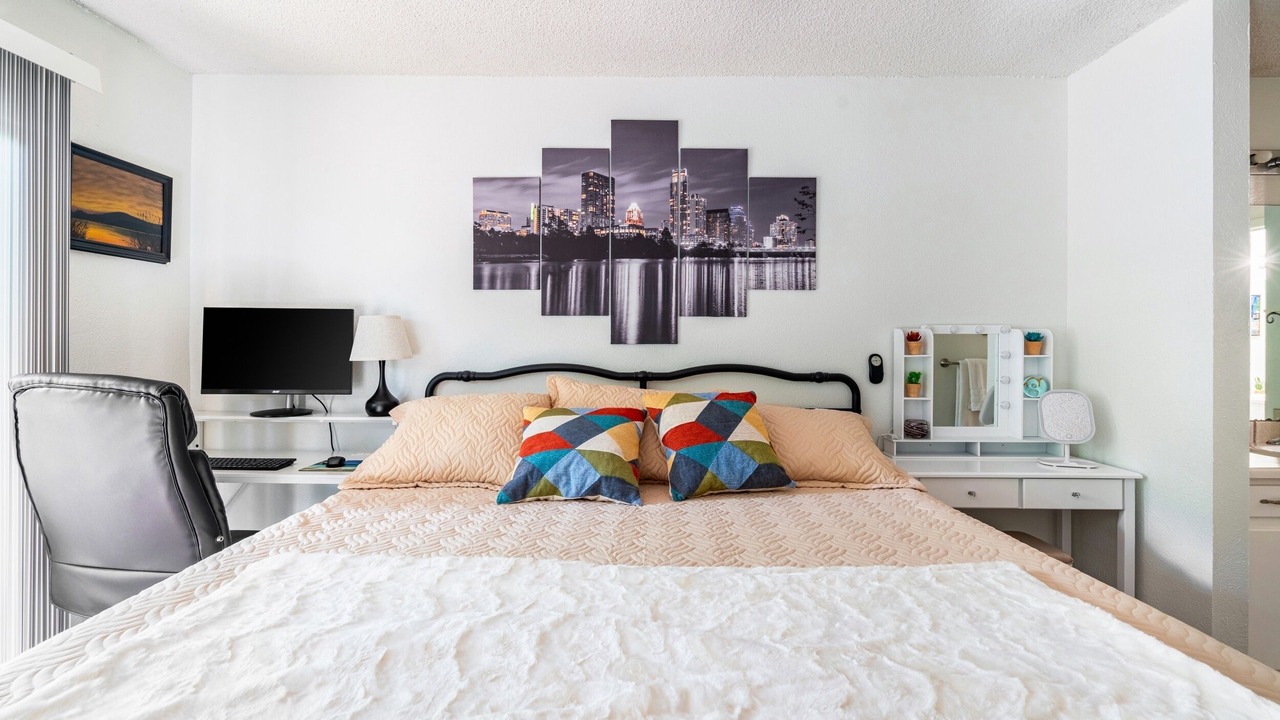 Photo of Bedroom in Barton Hills