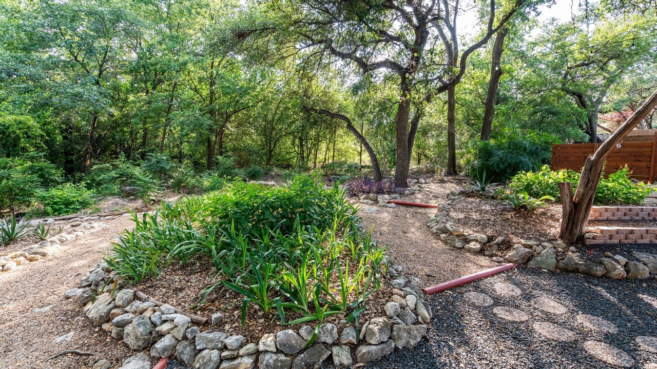 Photo of Outdoor in Barton Hills
