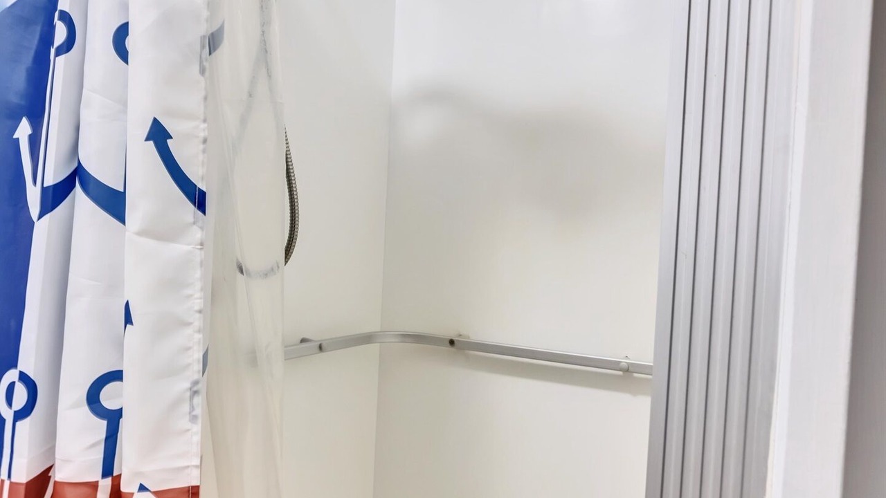 Photo of Bathroom in Martinsville