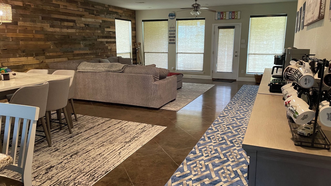 Photo of Others in Carolyn Estates
