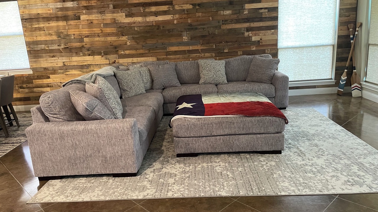 Photo of Livingroom in Carolyn Estates