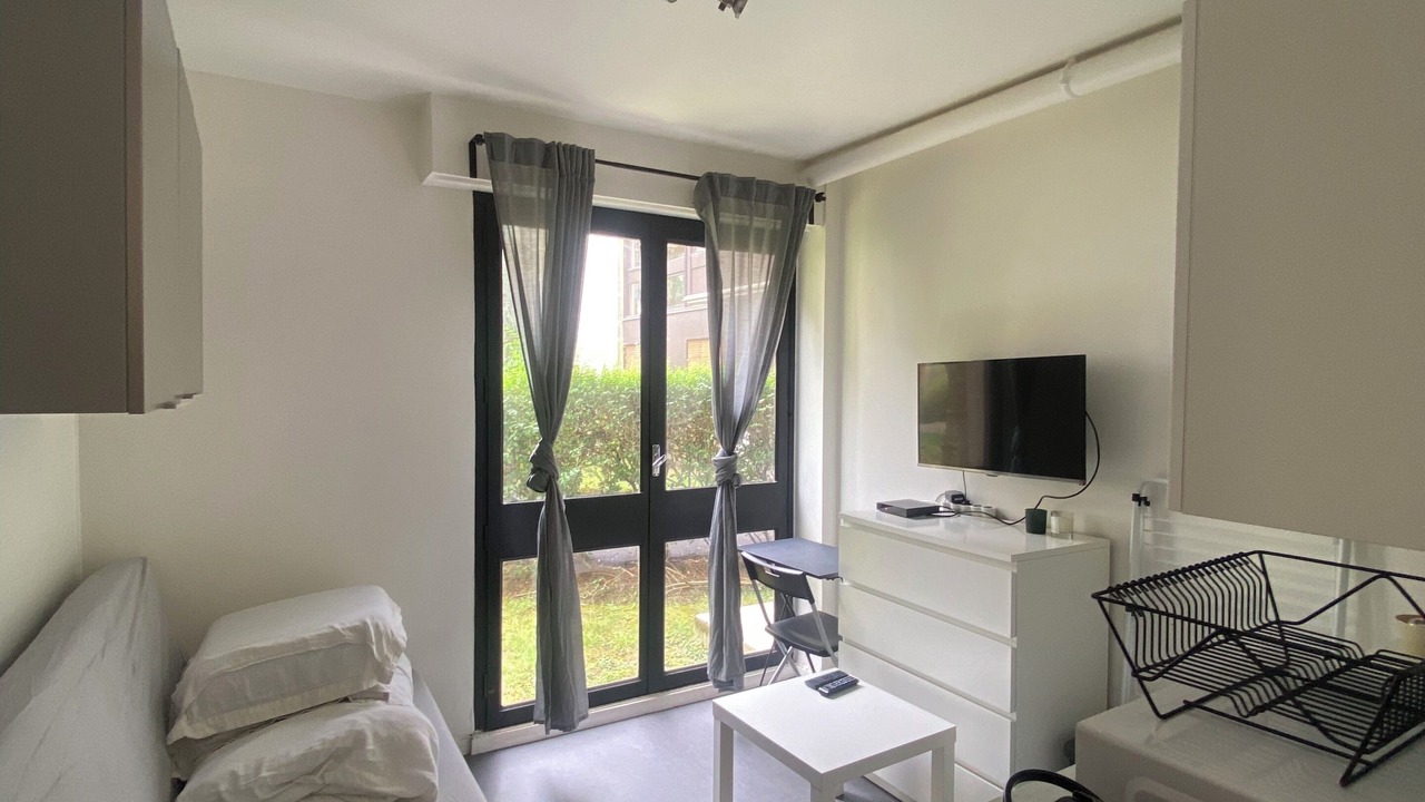 Photo of Bedroom in Fontenay-le-Fleury