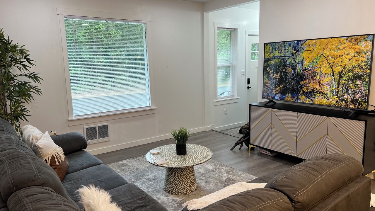 Photo of Livingroom in Dupont