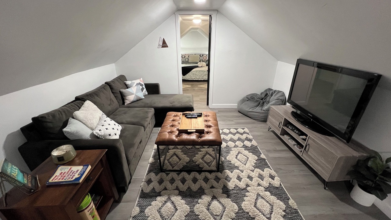 Photo of Livingroom in Dupont