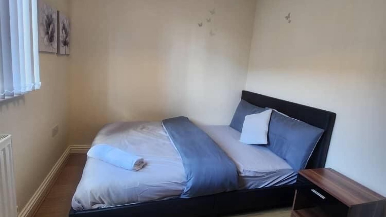 Photo of Others in West Thurrock