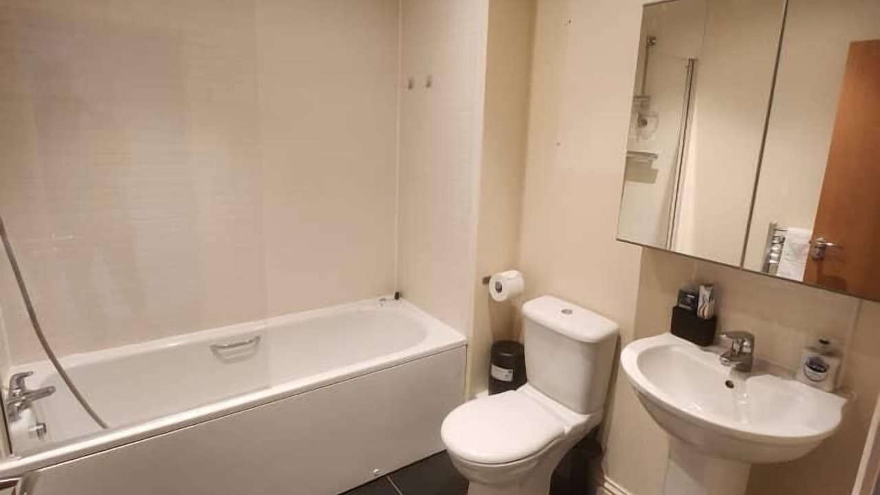 Photo of Others in West Thurrock