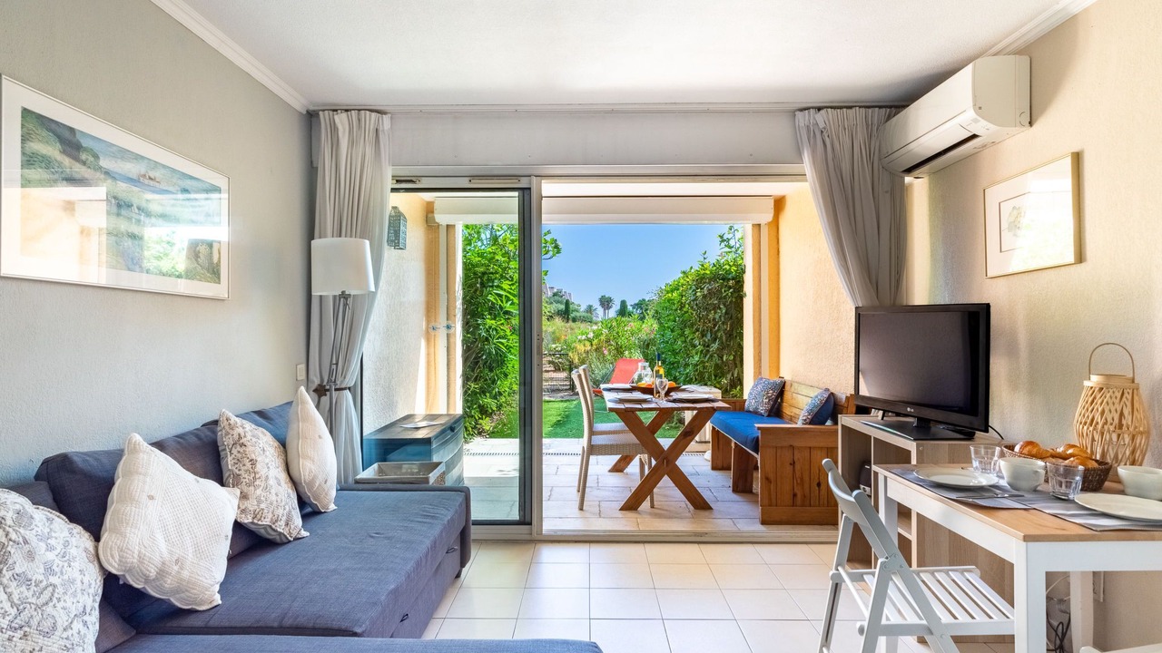 Photo of Livingroom in Port Cogolin