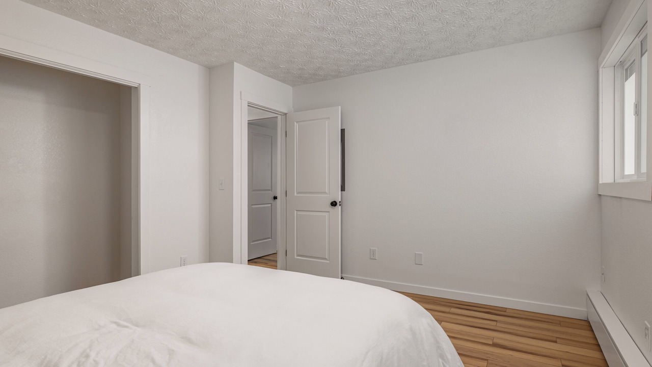 Photo of Bedroom in Northeast Anchorage