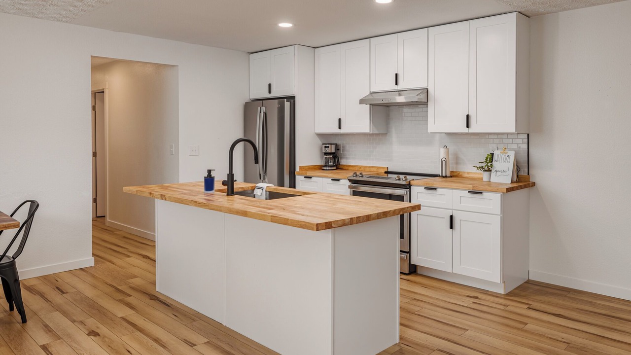 Photo of Kitchen in Northeast Anchorage