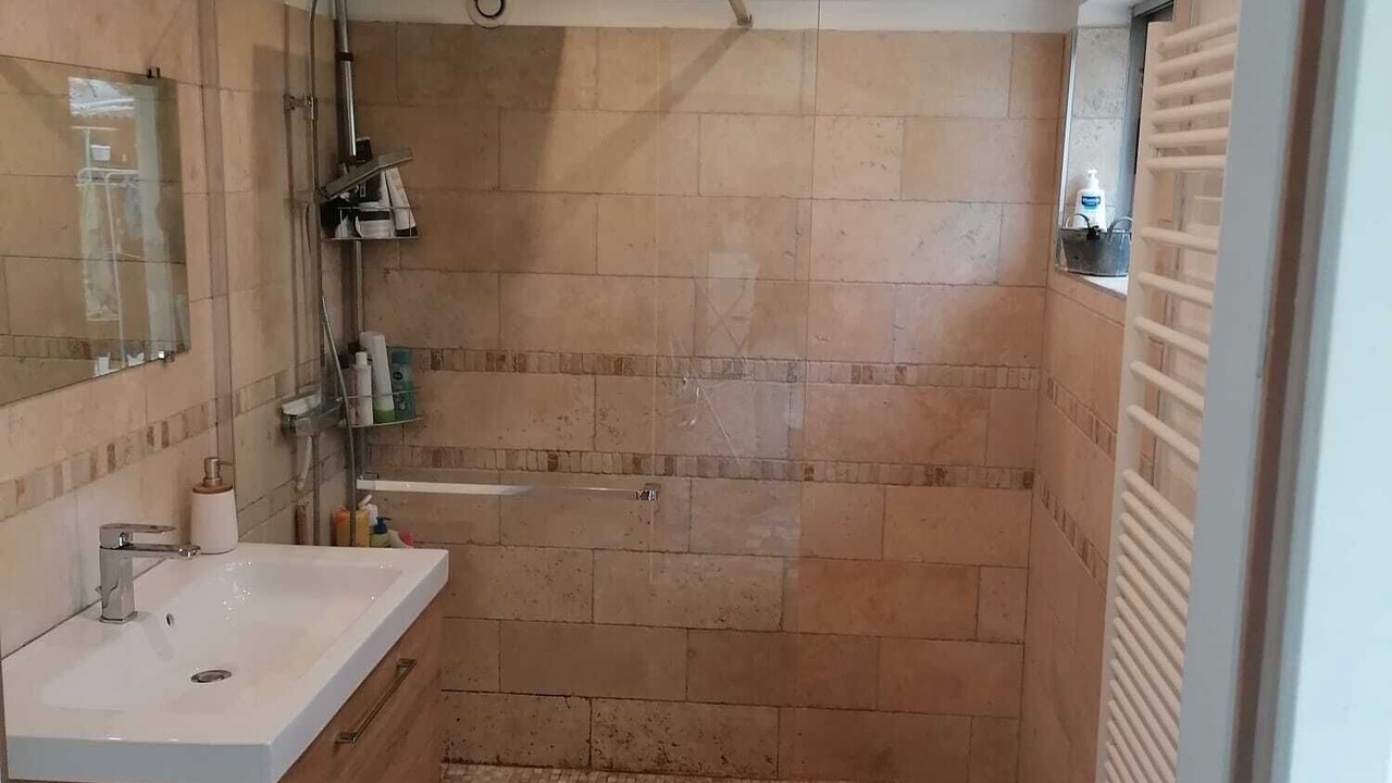 Photo of Bathroom in Aubagne