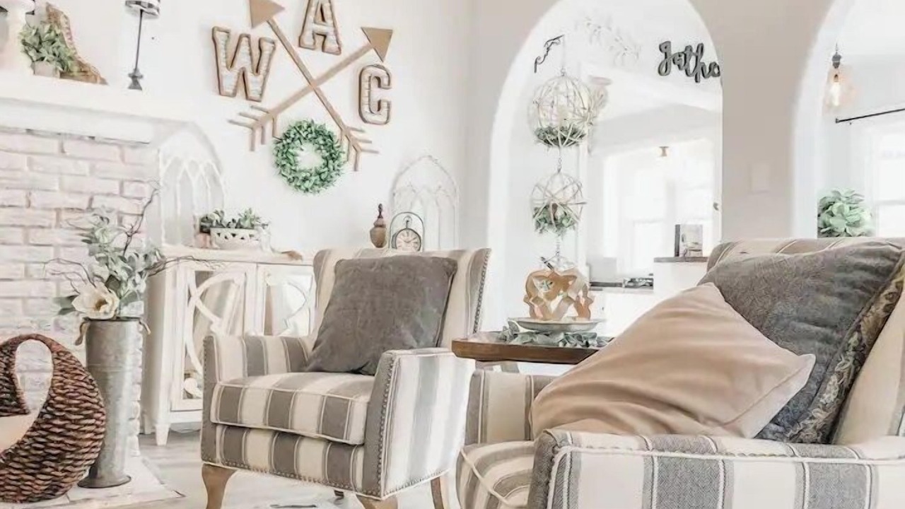 Photo of Livingroom in Austin Ave.
