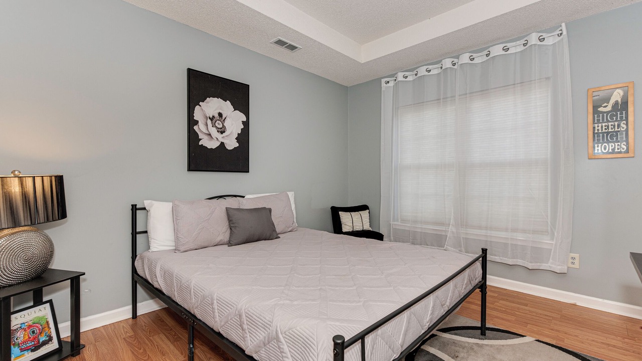 Photo of Bedroom in Enderly Park