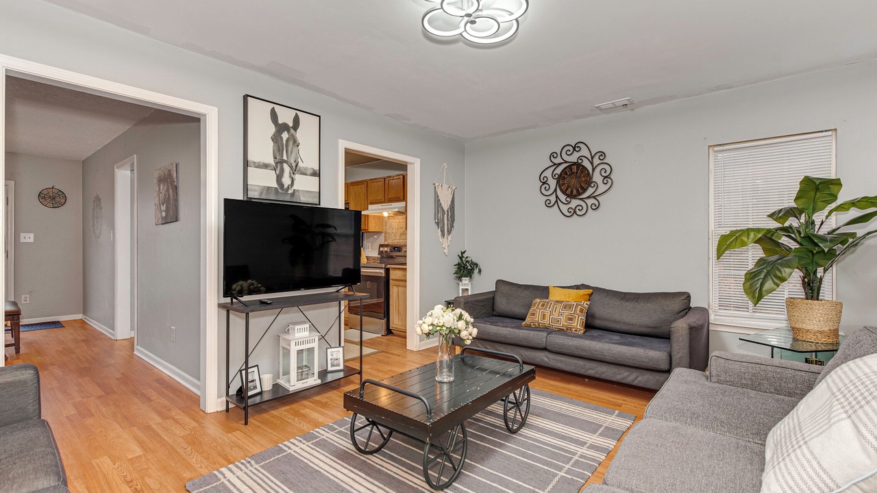 Photo of Livingroom in Enderly Park