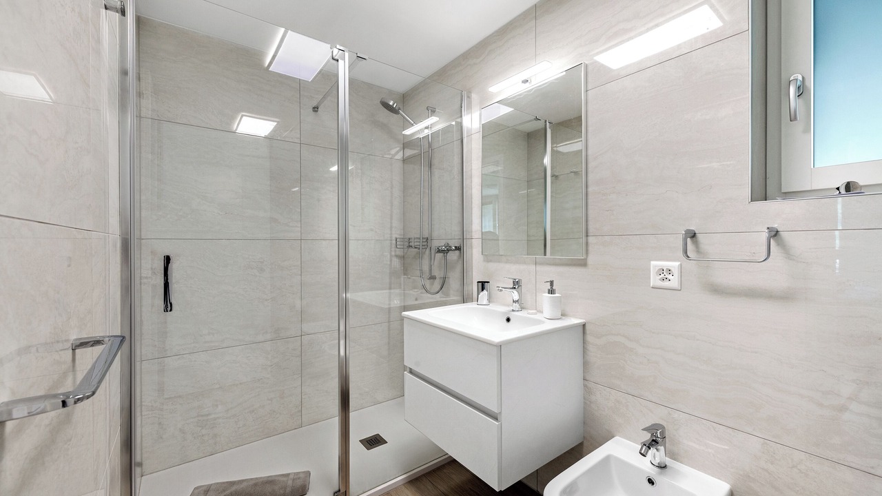 Photo of Bathroom in Melano