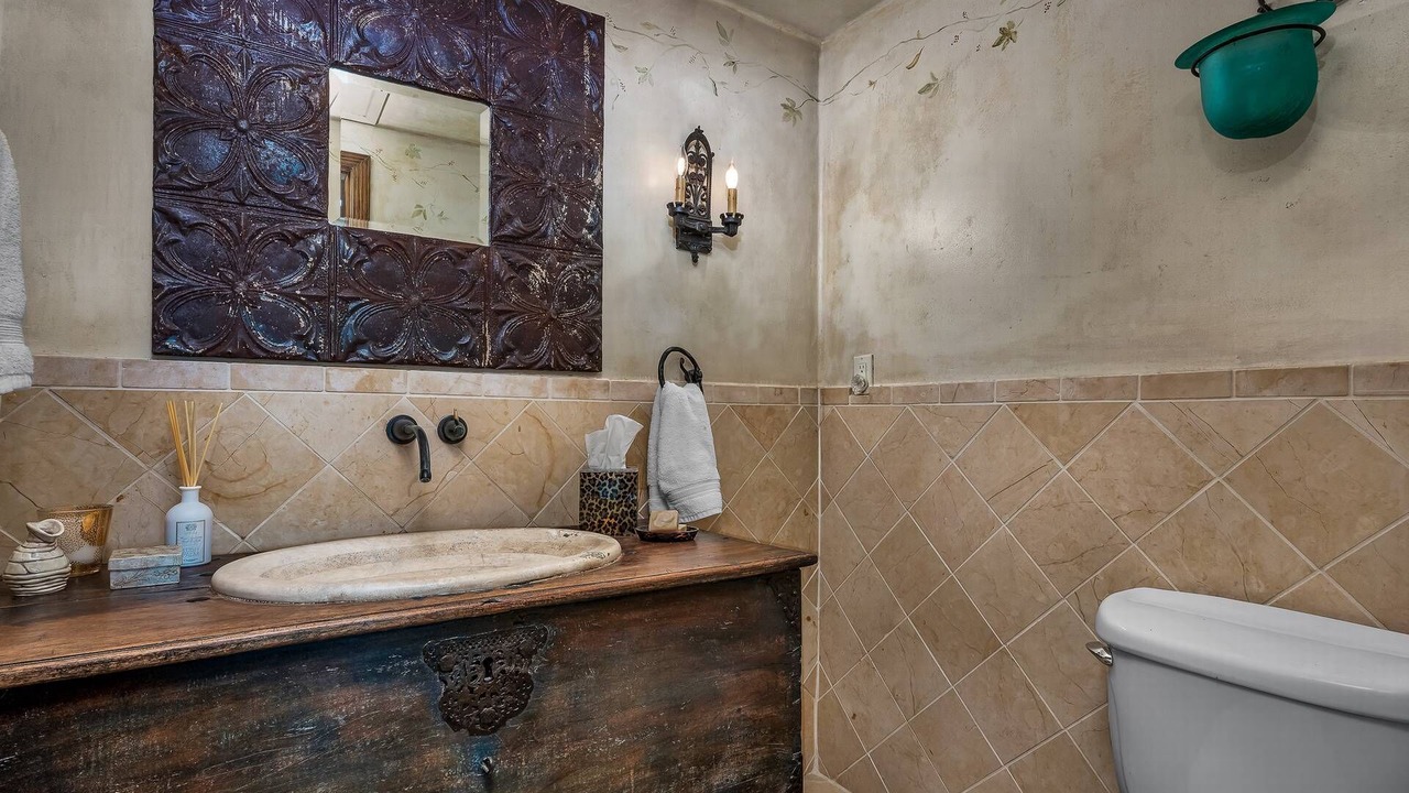 Photo of Bathroom in Woodland Hills