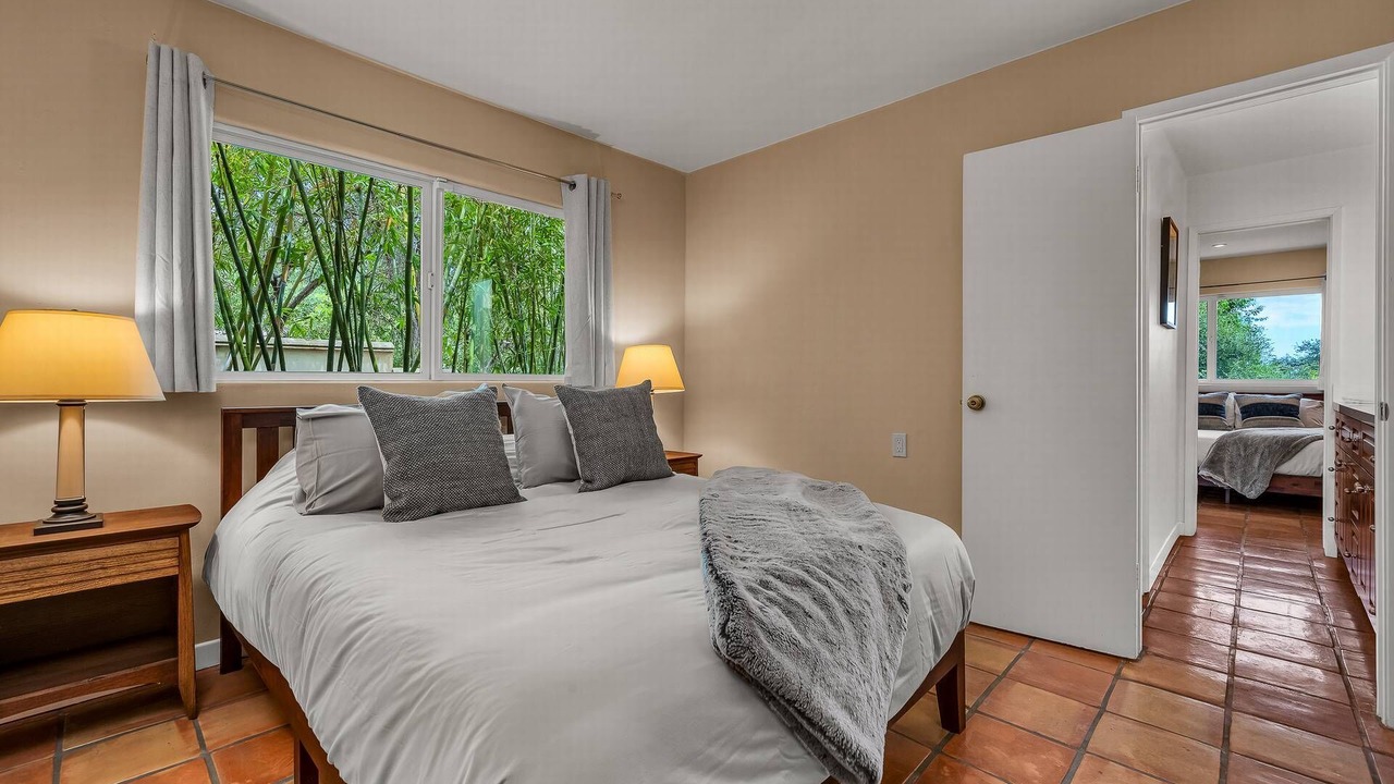 Photo of Bedroom in Woodland Hills