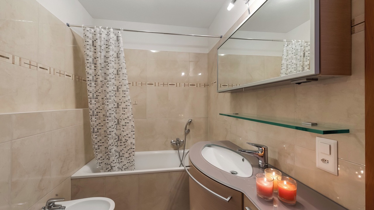 Photo of Bathroom in Vernate