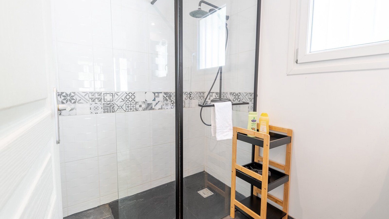 Photo of Bathroom in Nazelles-Negron