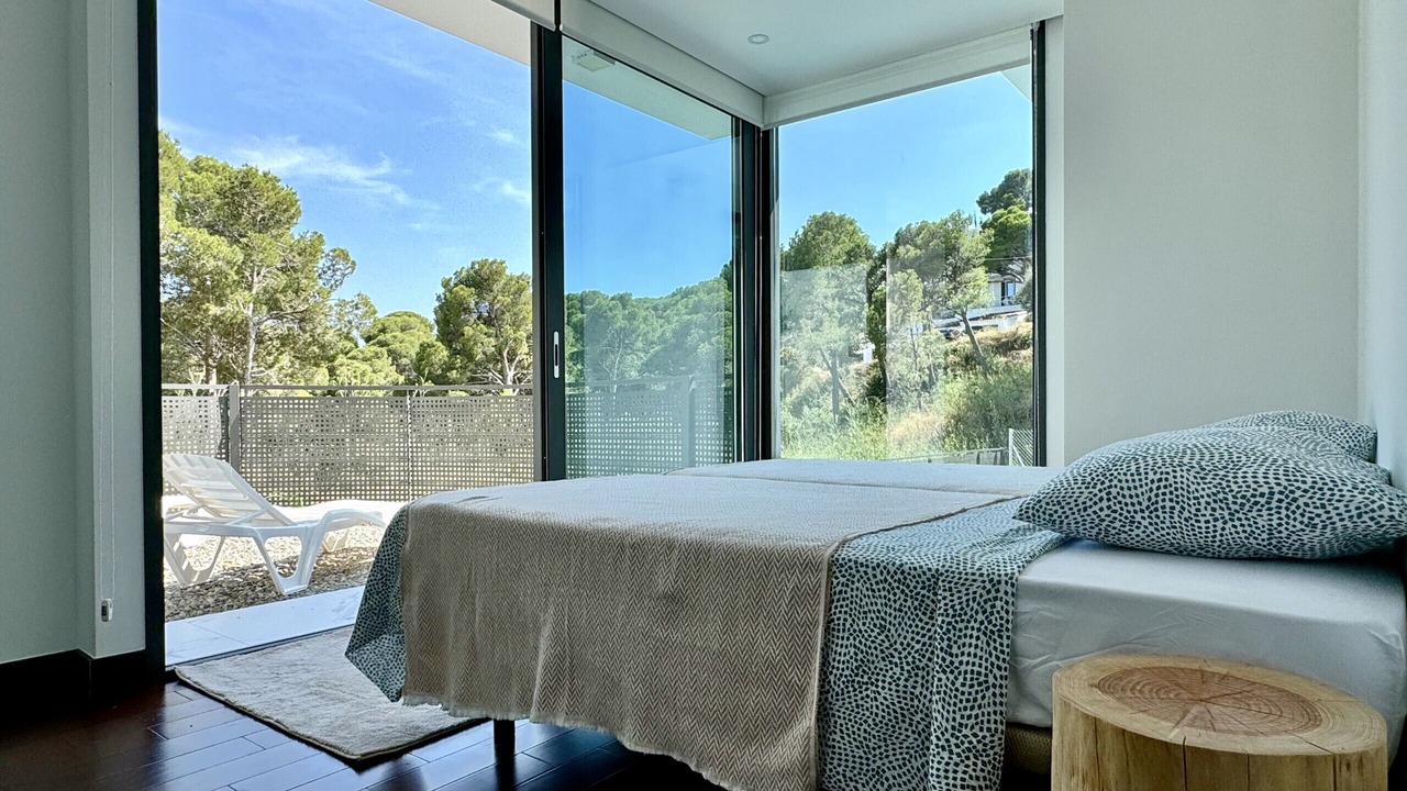 Photo of Bedroom in Llanca