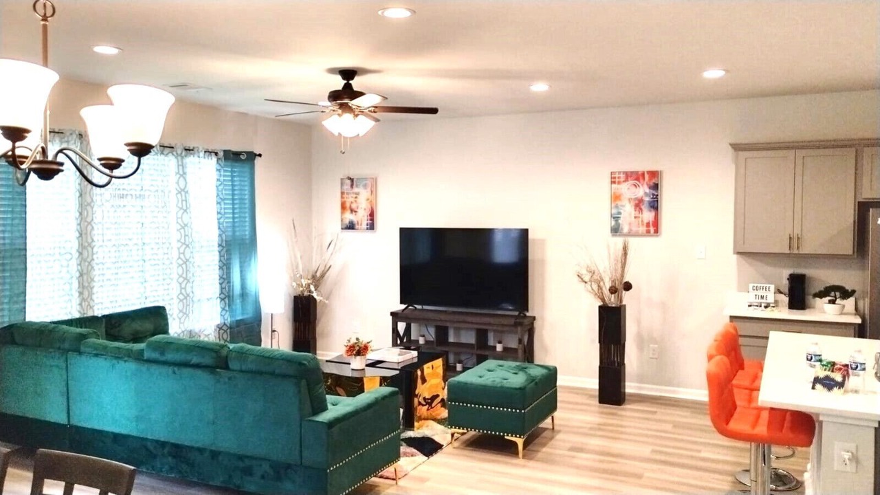 Photo of Livingroom in Highlands - Perkins