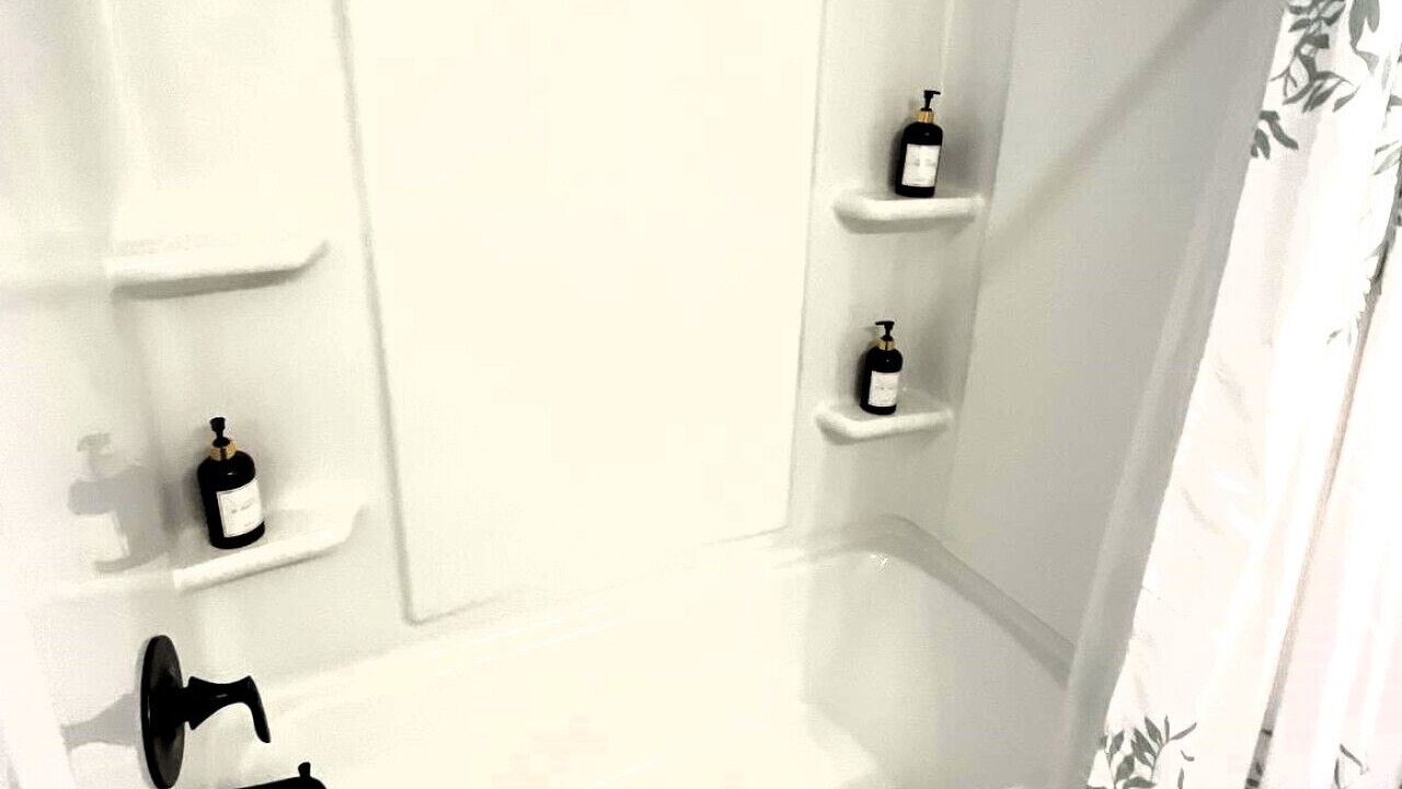 Photo of Bathroom in Highlands - Perkins