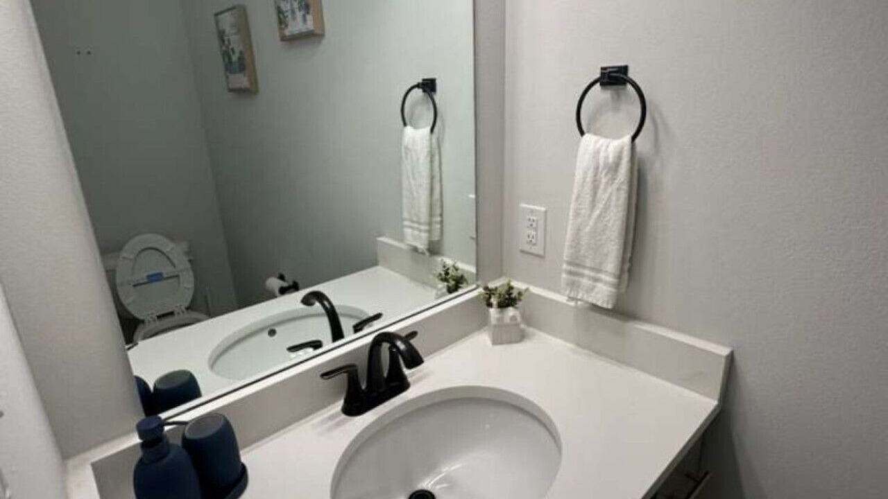 Photo of Bathroom in Highlands - Perkins