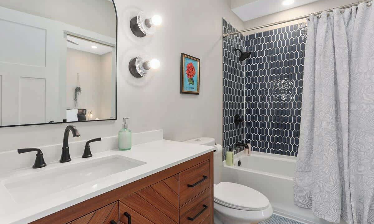 Photo of Bathroom in Lee's Summit