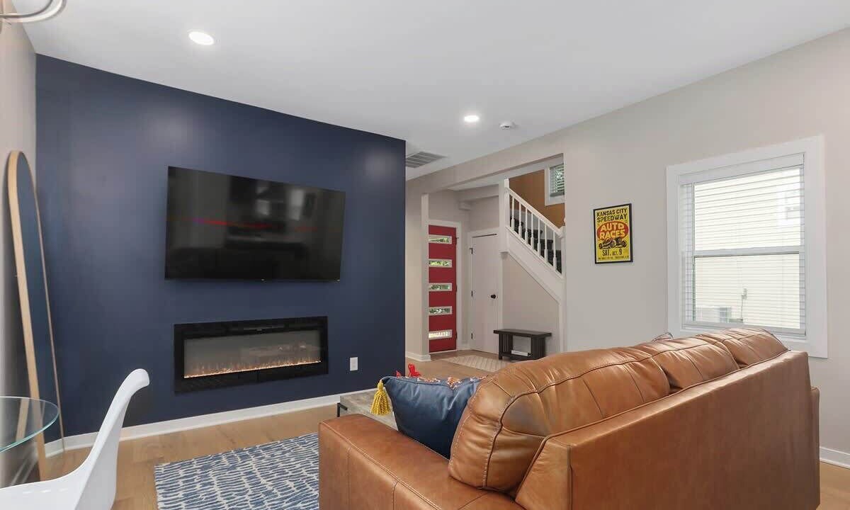 Photo of Livingroom in Lee's Summit