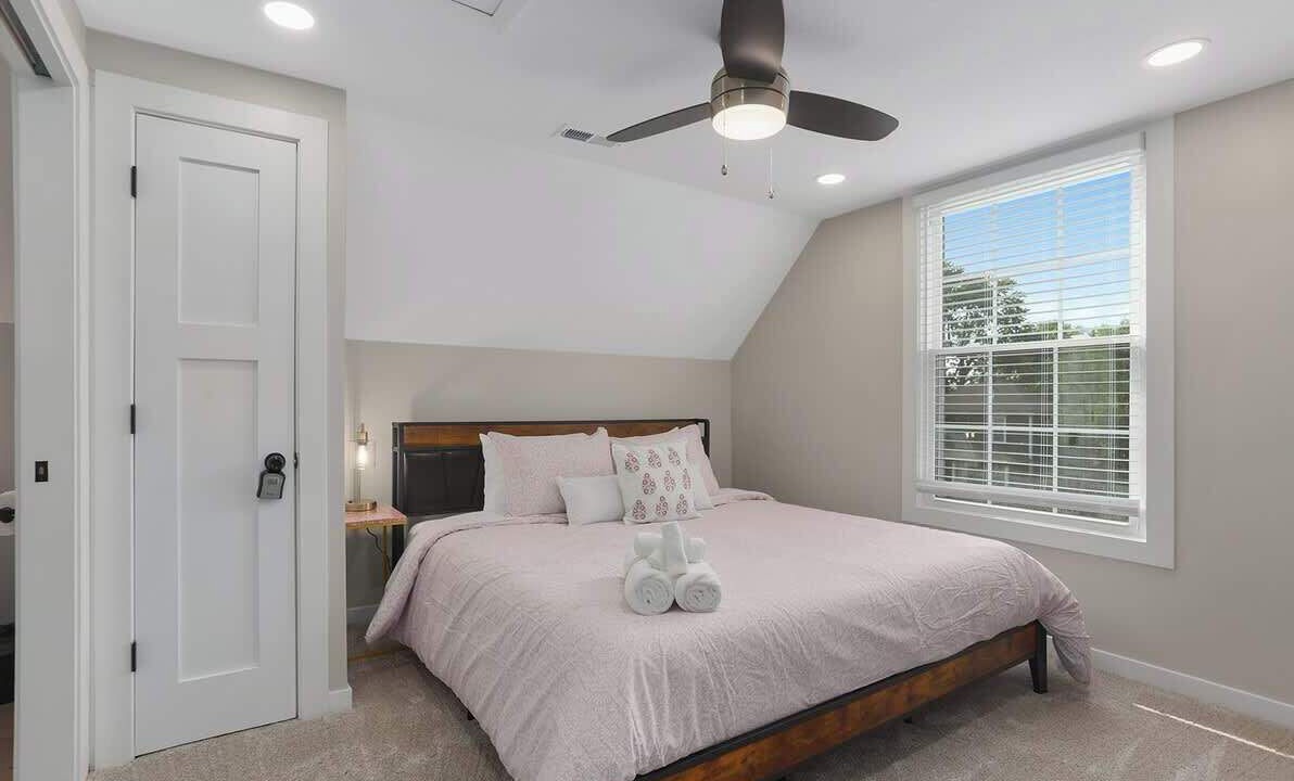 Photo of Bedroom in Lee's Summit
