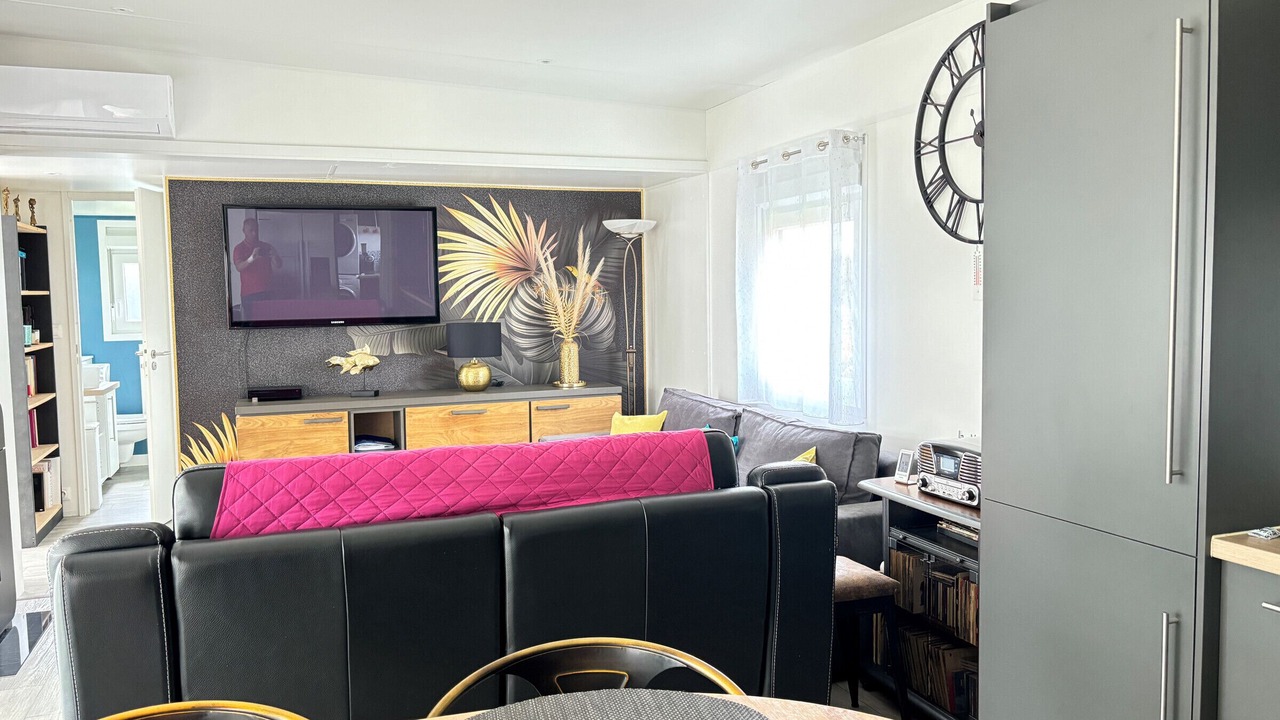 Photo of Livingroom in Sainte-Foy