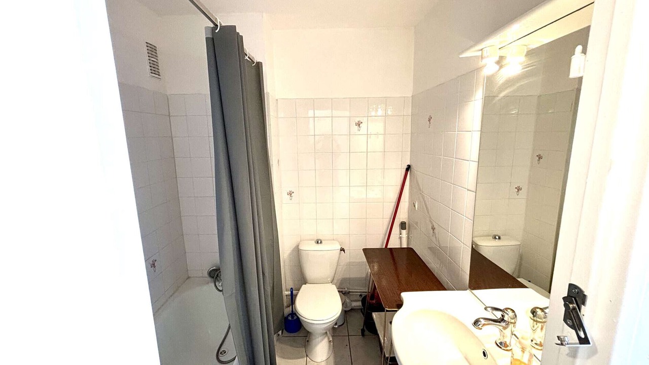 Photo of Bathroom in Port-la-Nouvelle