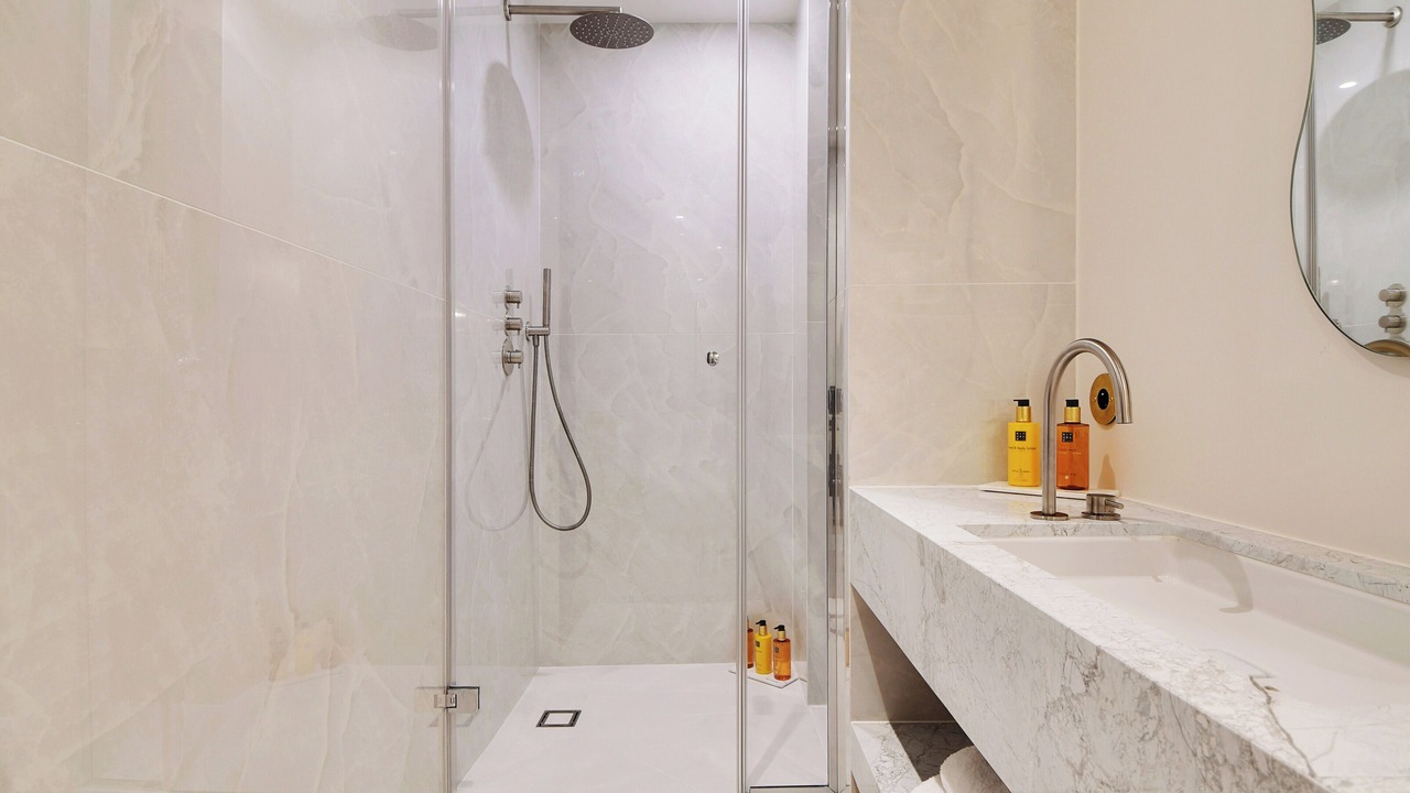 Photo of Bathroom in Odeon