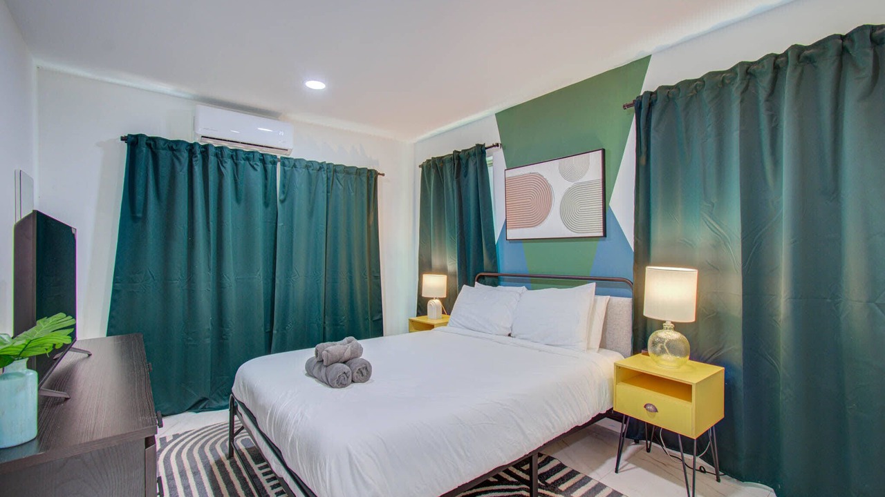Photo of Bedroom in Greater East End