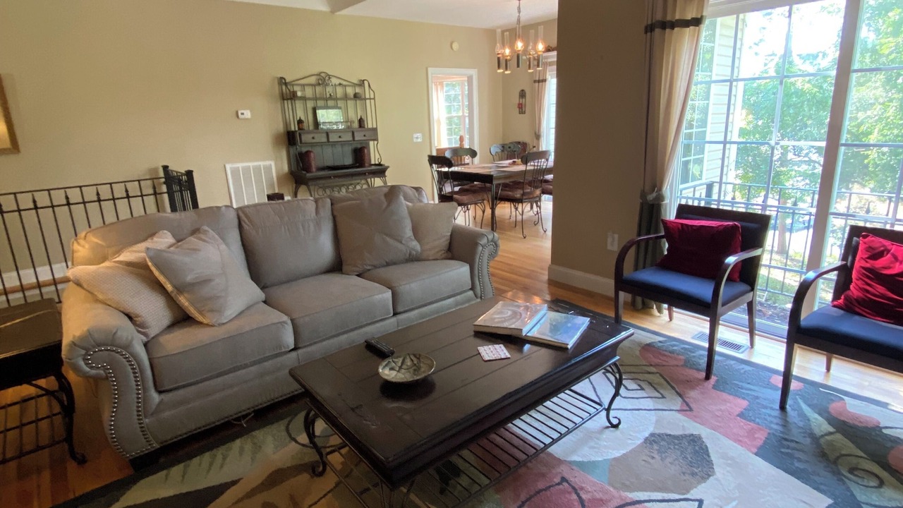 Photo of Livingroom in Anderson