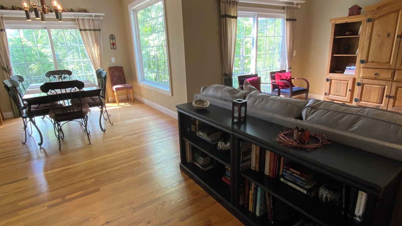 Photo of Livingroom in Anderson