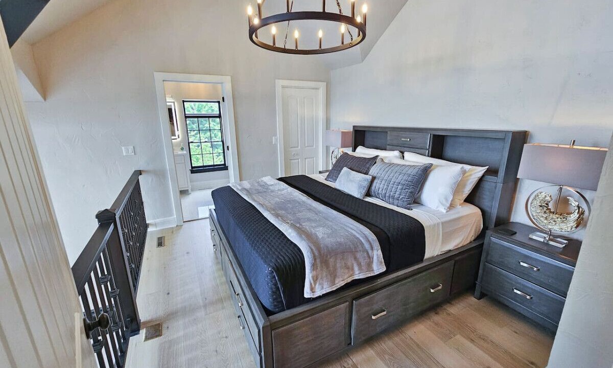 Photo of Bedroom in Lake of the Ozarks