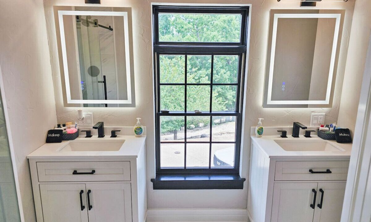 Photo of Bathroom in Lake of the Ozarks