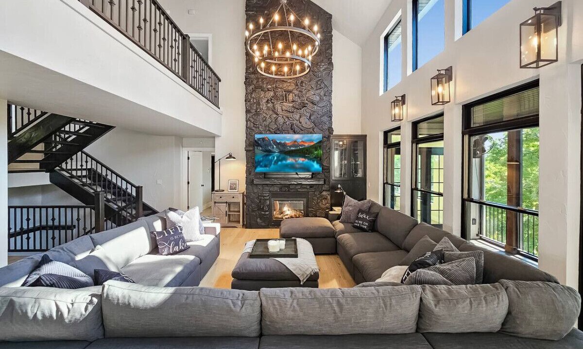 Photo of Livingroom in Lake of the Ozarks