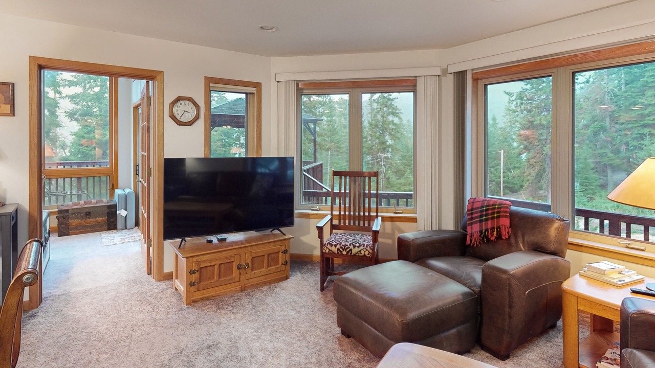 Photo of Livingroom in Wallowa County
