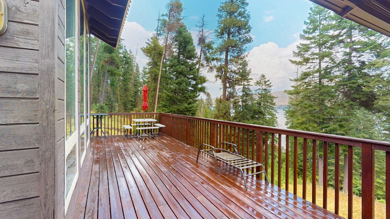 Photo of Patio Balcony in Wallowa County