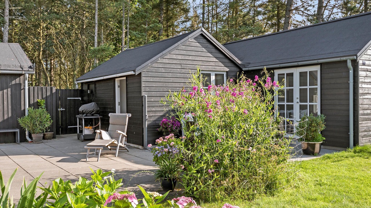 Photo of Others in Frolunde