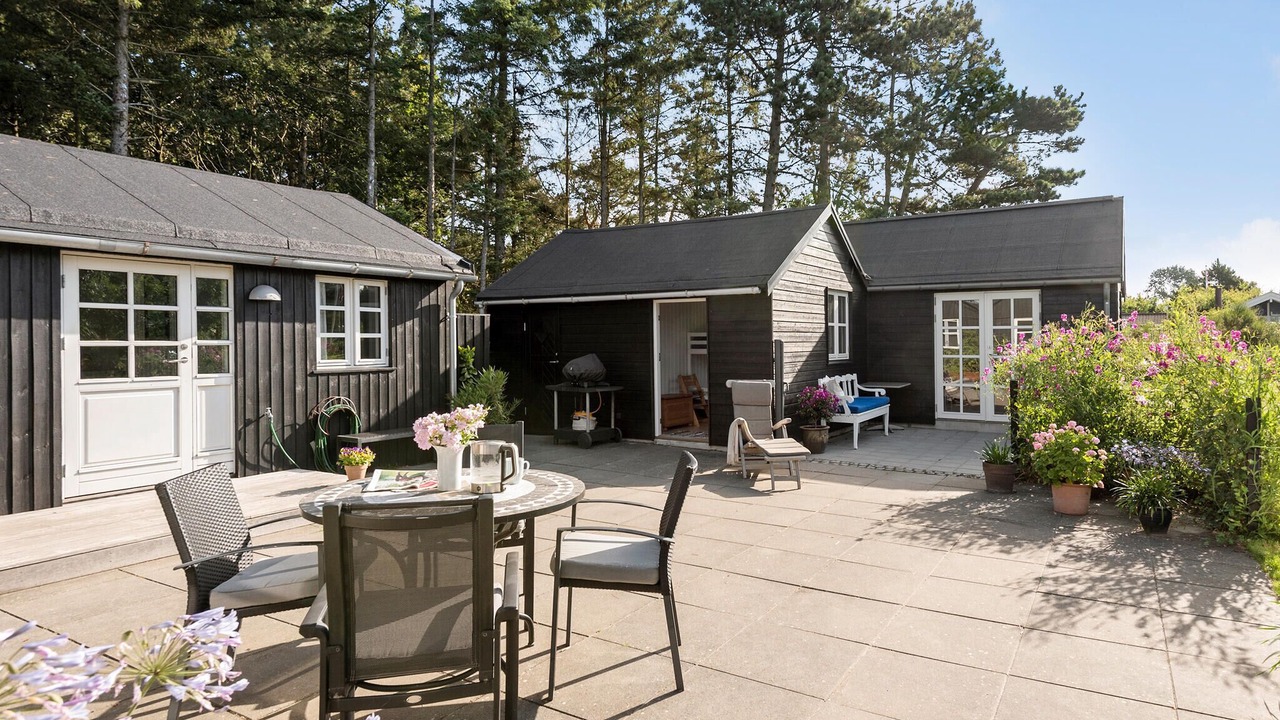 Photo of Others in Frolunde