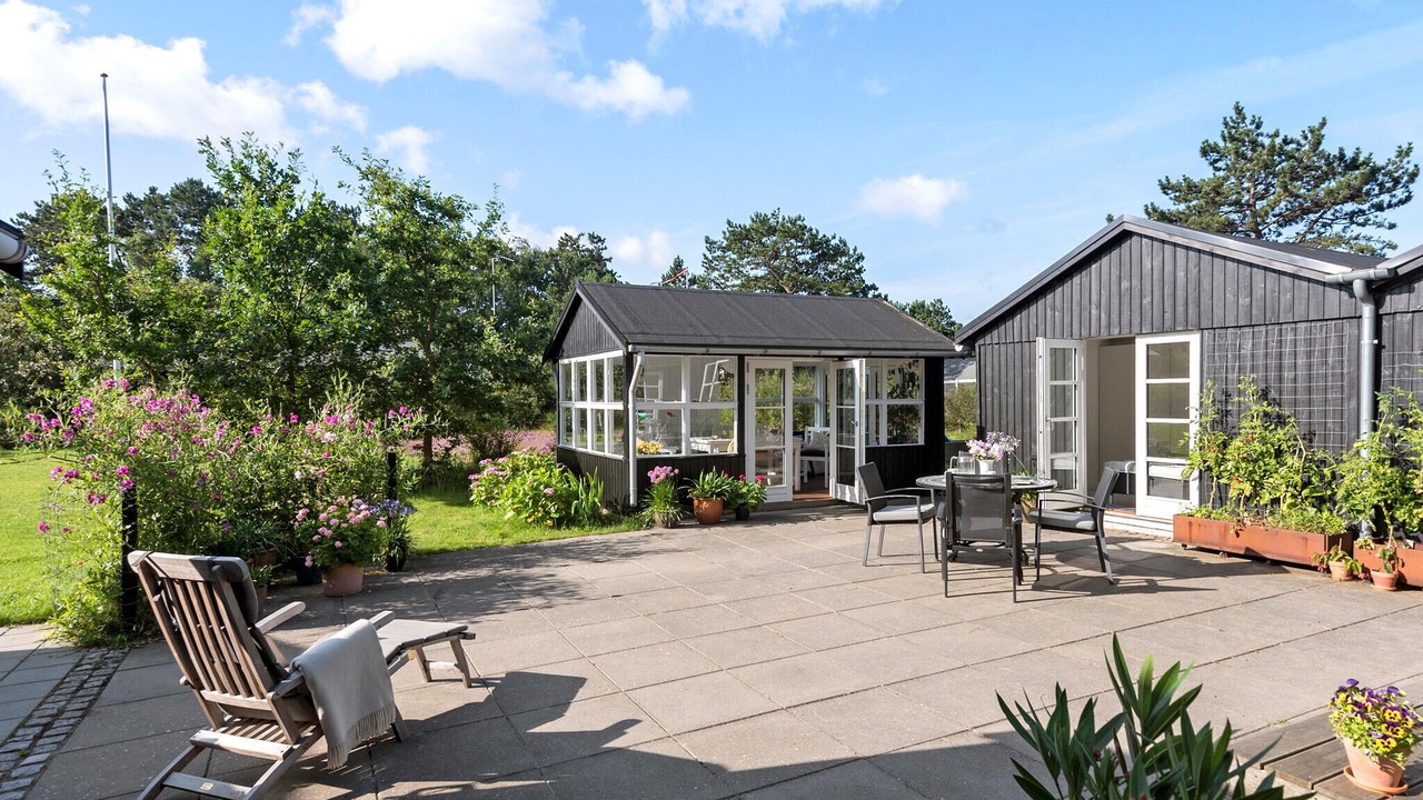 Photo of Others in Frolunde