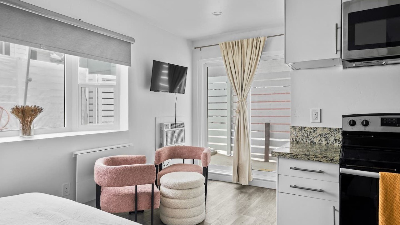 Photo of Bedroom in University Heights