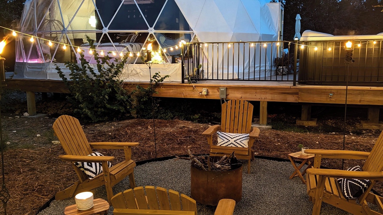 Photo of Patio Balcony in Oatmeal