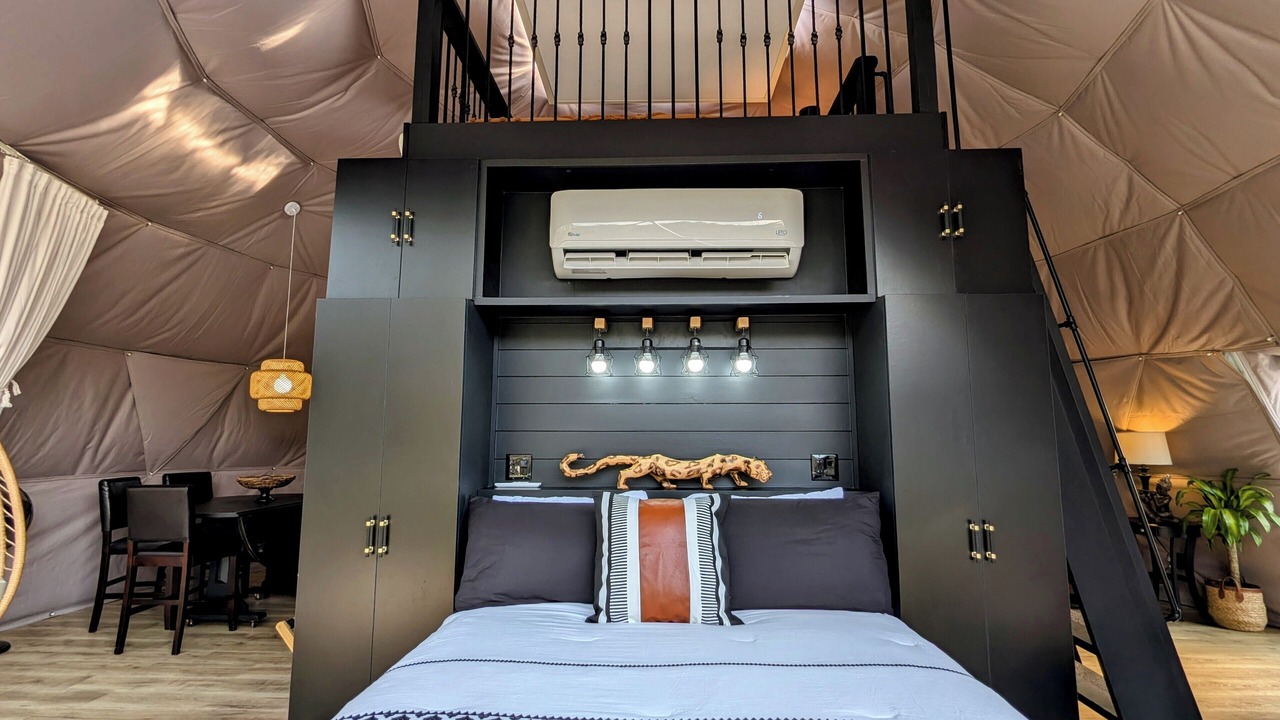 Photo of Bedroom in Oatmeal