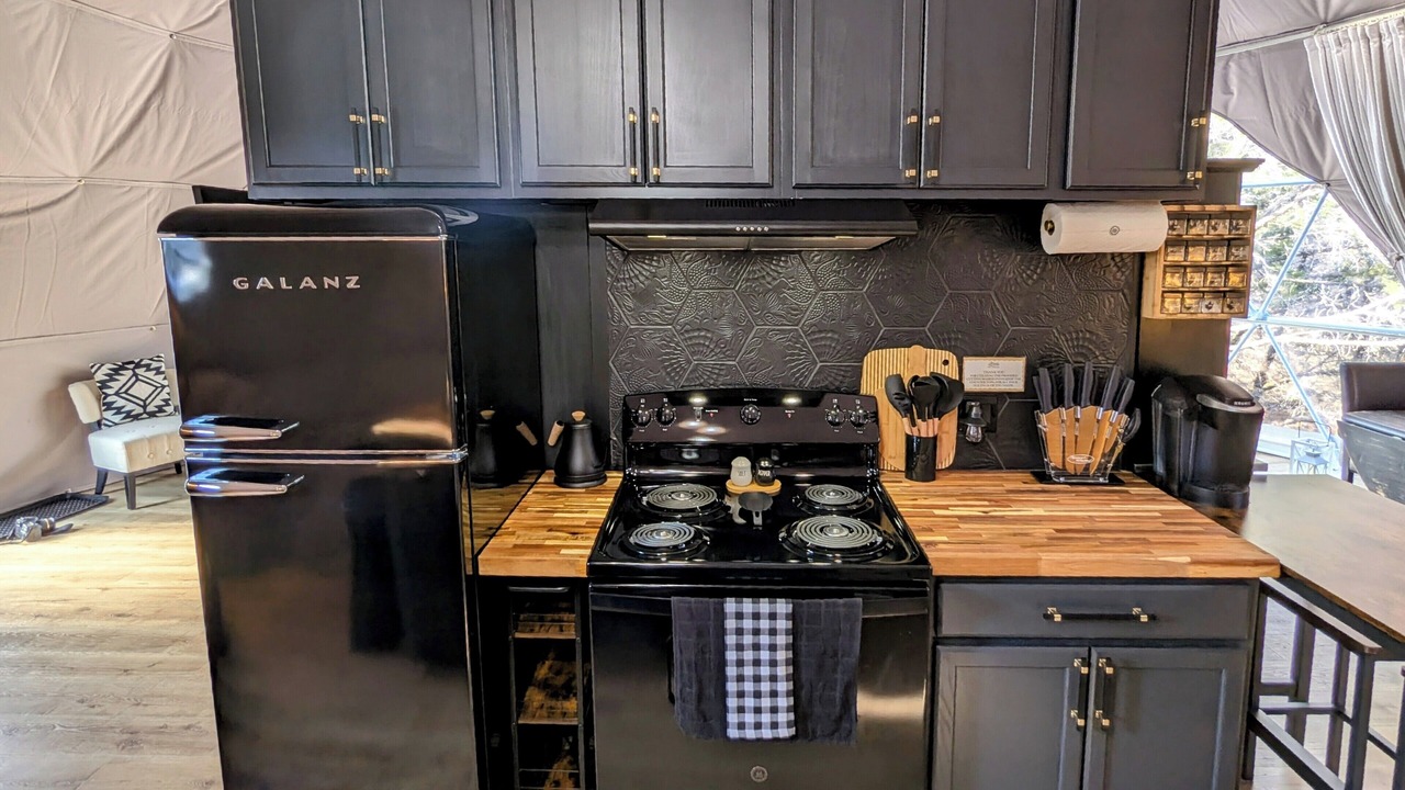 Photo of Kitchen in Oatmeal