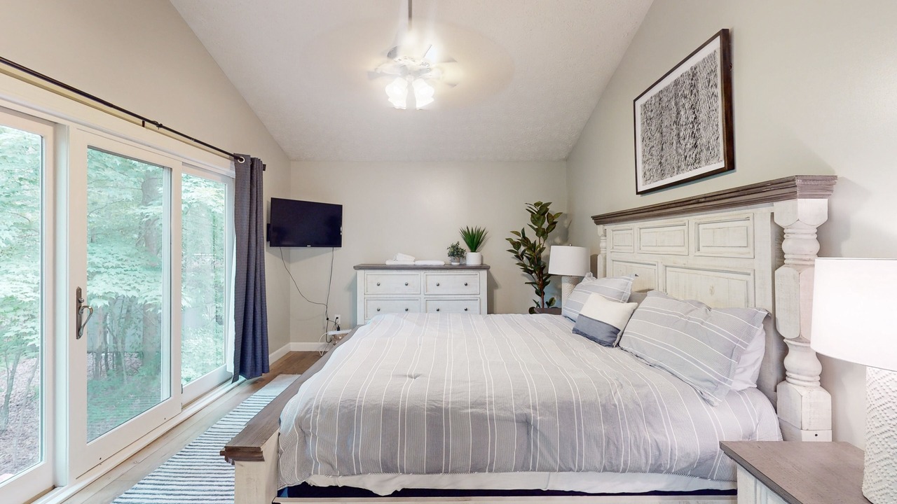Photo of Bedroom in Blakeslee